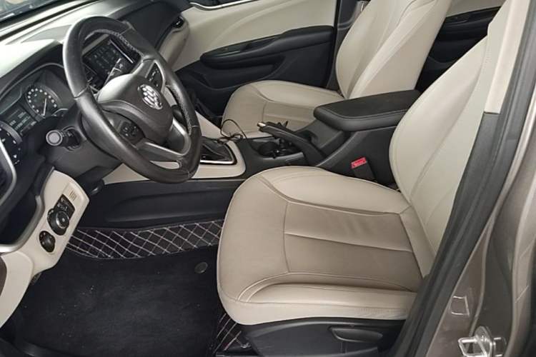 Used Buick GT 2019 15T Dual-Clutch Connected Elite Model China VI Left Front Seat