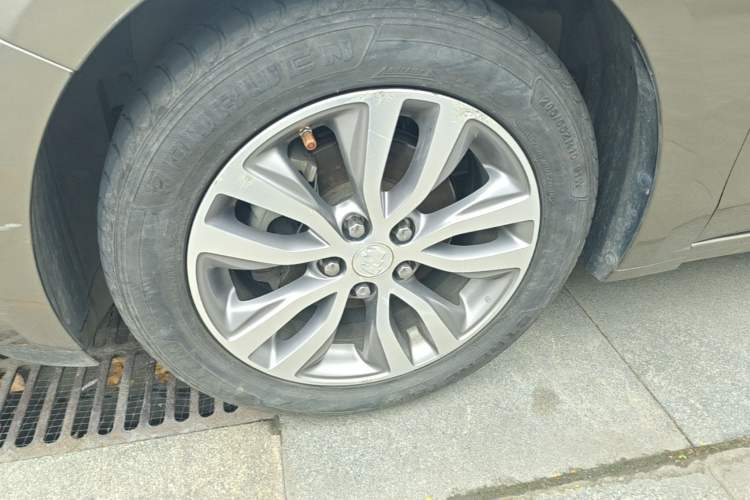 Used Buick GT 2019 18T Automatic Connected Elite Model China VI Standard Left Front Wheel Hub