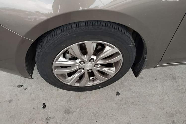 Used Buick GT 2019 15T Dual-Clutch Connected Elite Model China VI Left Front Wheel Hub