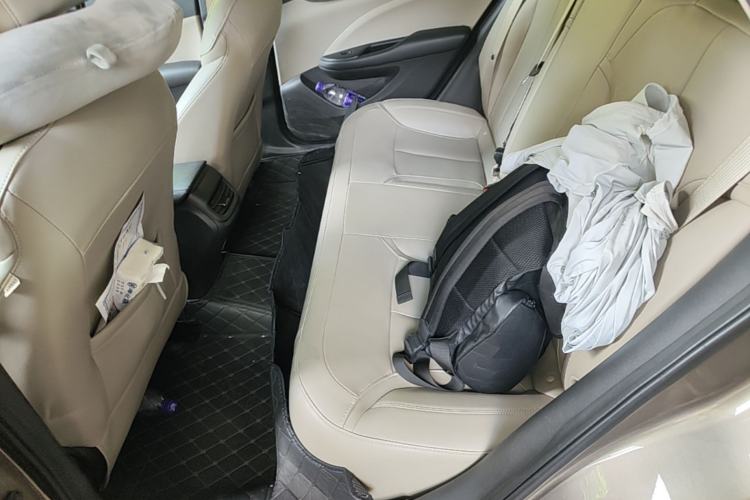 Used Buick GT 2019 15T Dual-Clutch Connected Elite Model China VI Left Rear Seat