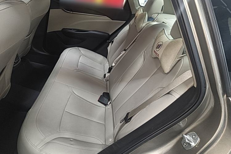 Used Buick GT 2019 15T Dual-Clutch Connected Elite Model China VI Left Rear Seat