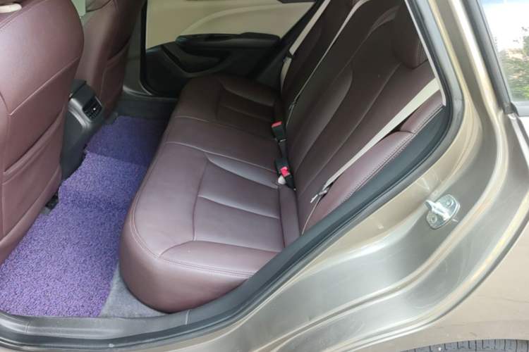 Used Buick GT 2019 15T Dual-Clutch Advanced Version China VI Standard Left Rear Seat