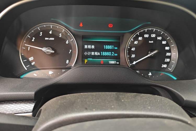 Used Buick GT 2019 18T Automatic Connected Elite Model China VI Standard Odometer Close Up