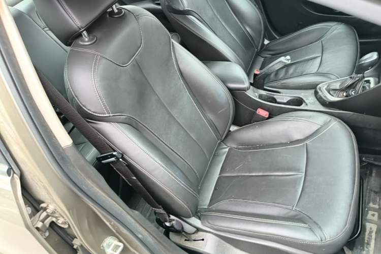 Used Buick GT 2019 18T Automatic Connected Elite Model China VI Standard Right Front Seat