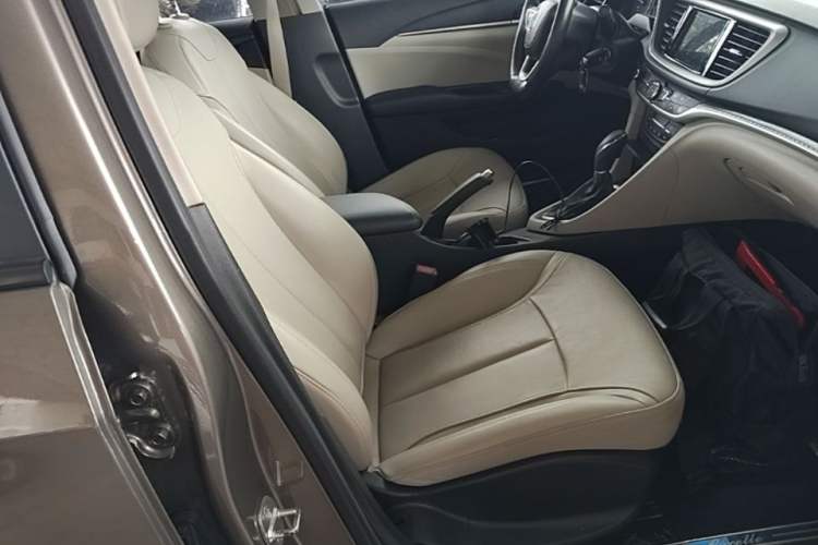 Used Buick GT 2019 15T Dual-Clutch Connected Elite Model China VI Right Front Seat