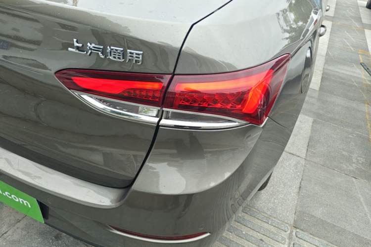 Used Buick GT 2019 18T Automatic Connected Elite Model China VI Standard Right Rear Taillight