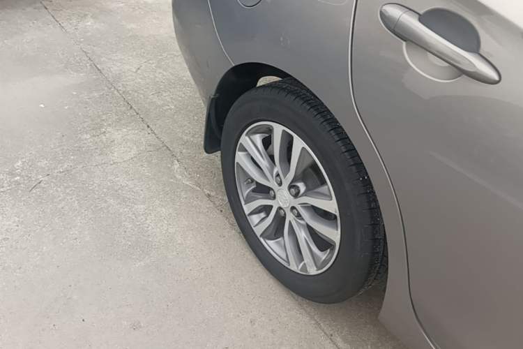 Used Buick GT 2019 18T Automatic Connected Elite Model China V Standard Right Rear Wheel Hub