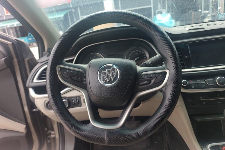 Used Buick GT 2019 15T Dual-Clutch Connected Elite Model China VI Steering Wheel