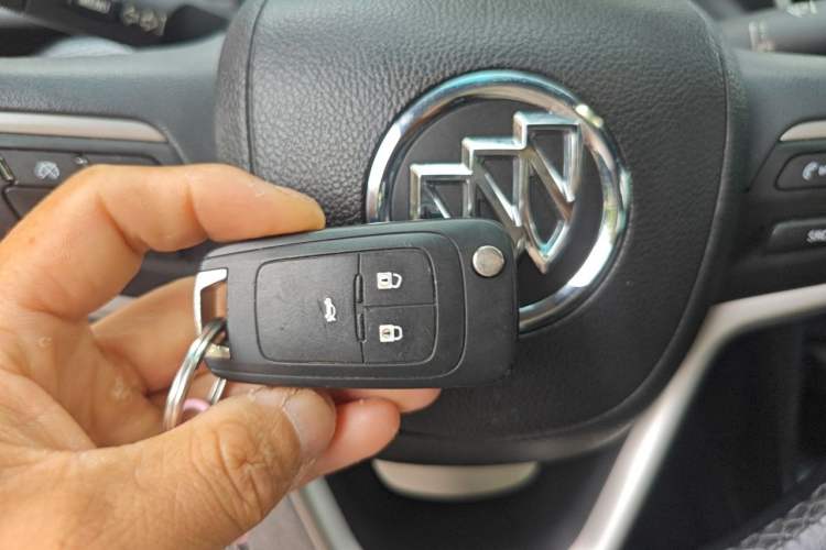 Used Buick GT 2019 18T Automatic Connected Elite Model China VI Standard Vehicle Key
