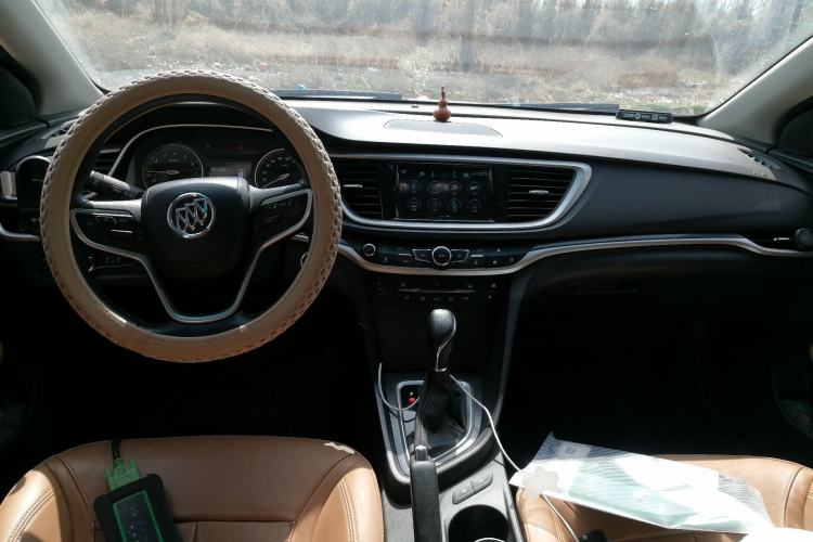 Used Buick GT 2019 18T Automatic Connected Flagship Version China V Standard Center Console