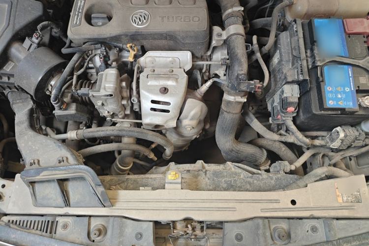 Used Buick GT 2019 15T Manual Elite Version China VI Standard Engine Bay