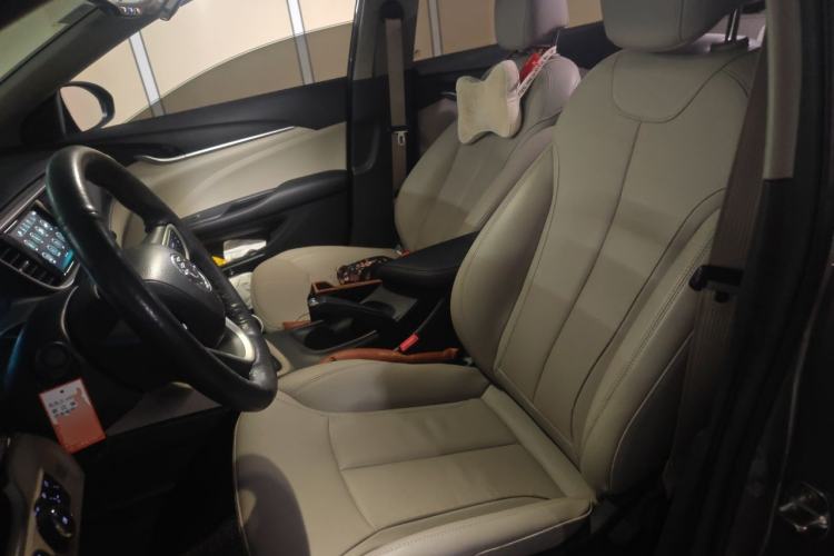 Used Buick GT 2019 15T Dual-Clutch Connected Elite Model China VI Left Front Seat