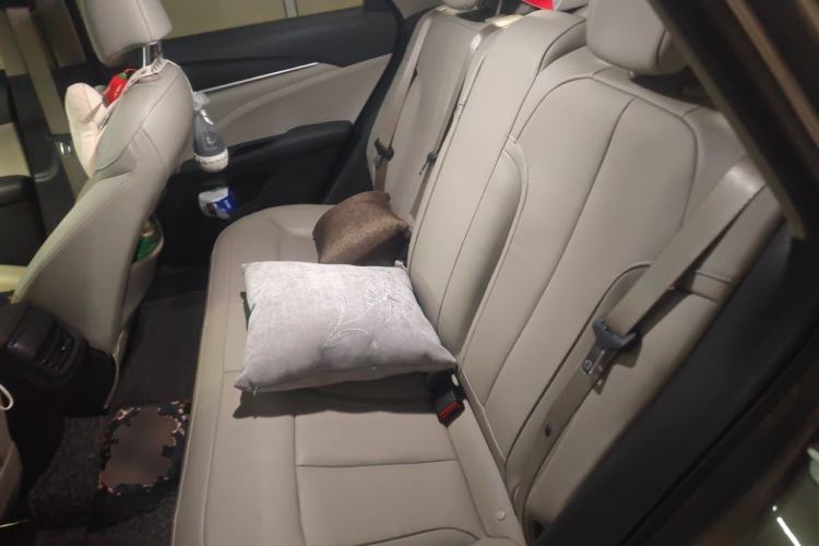 Used Buick GT 2019 15T Dual-Clutch Connected Elite Model China VI Left Rear Seat