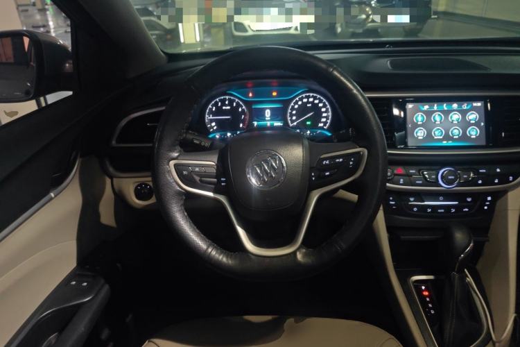 Used Buick GT 2019 15T Dual-Clutch Connected Elite Model China VI Steering Wheel