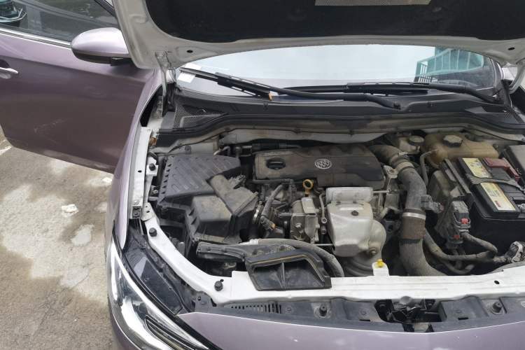 Used Buick GT 2019 18T Automatic Connected Flagship Version China VI Standard Engine Bay Right
