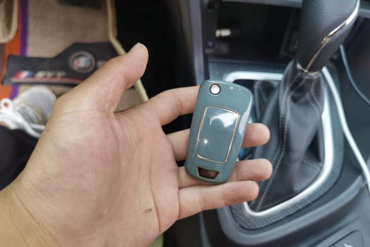 Used Buick GT 2019 18T Automatic Connected Flagship Version China VI Standard Vehicle Key