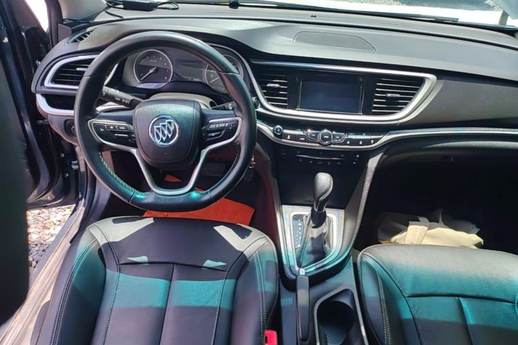Used Buick GT 2019 18T Automatic Connected Elite Model China VI Standard Center Console