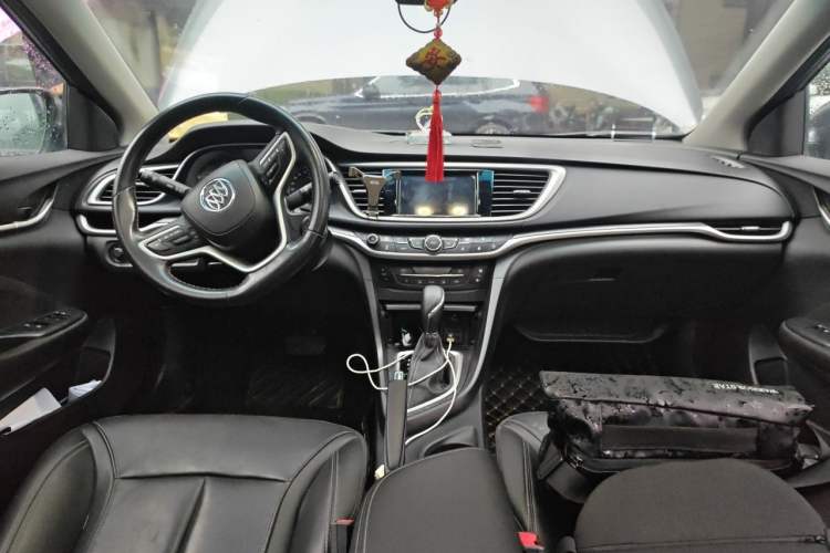 Used Buick GT 2019 18T Automatic Connected Elite Model China VI Standard Center Console