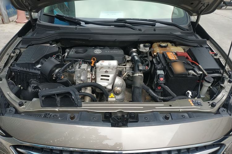Used Buick GT 2019 15T Dual-Clutch Advanced Version China VI Standard Engine Bay