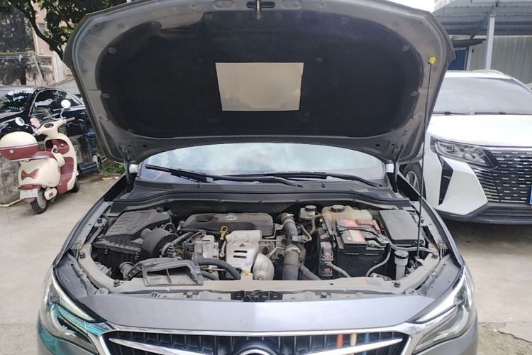 Used Buick GT 2019 15T Dual-Clutch Connected Elite Model China VI Engine Bay