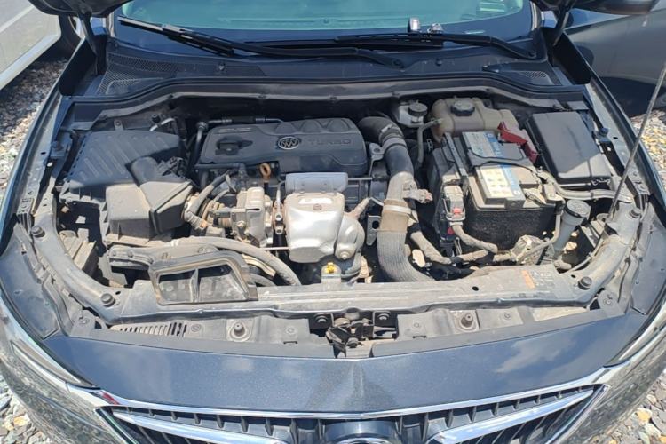Used Buick GT 2019 18T Automatic Connected Elite Model China VI Standard Engine Bay