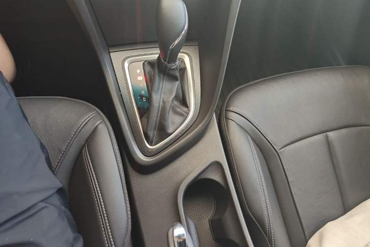 Used Buick GT 2019 18T Automatic Connected Elite Model China VI Standard Gear Lever