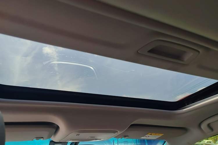 Used Buick GT 2019 18T Automatic Connected Elite Model China VI Standard Headliner