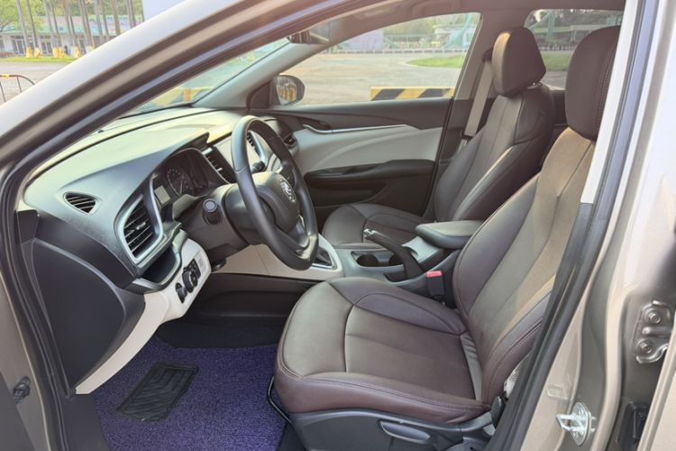 Used Buick GT 2019 15T Dual-Clutch Advanced Version China VI Standard Interior 2