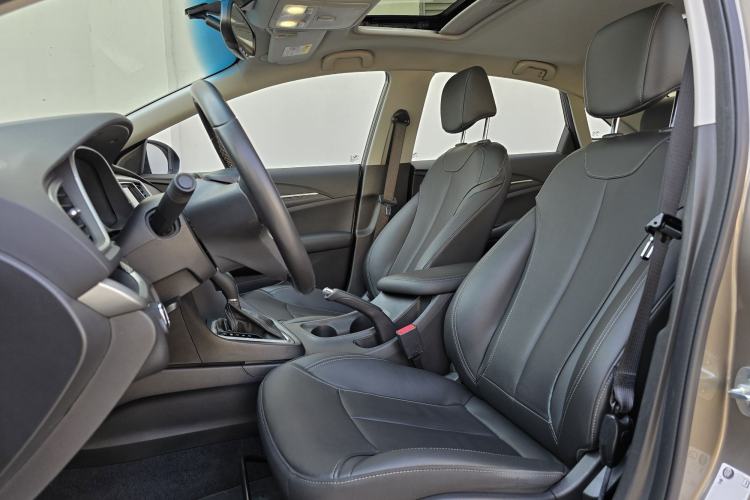 Used Buick GT 2019 18T Automatic Connected Elite Model China VI Standard Interior 3