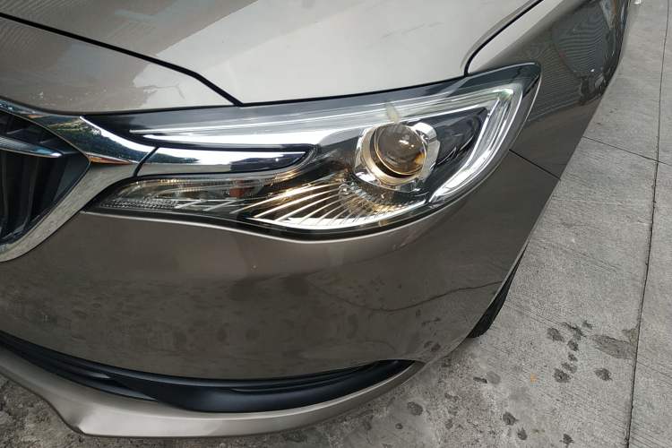 Used Buick GT 2019 15T Dual-Clutch Advanced Version China VI Standard Left Front Headlight