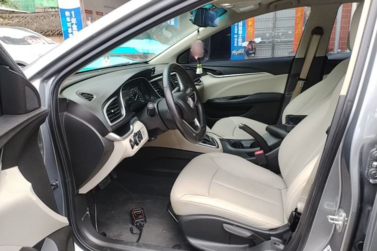 Used Buick GT 2019 15T Dual-Clutch Connected Elite Model China VI Left Front Seat