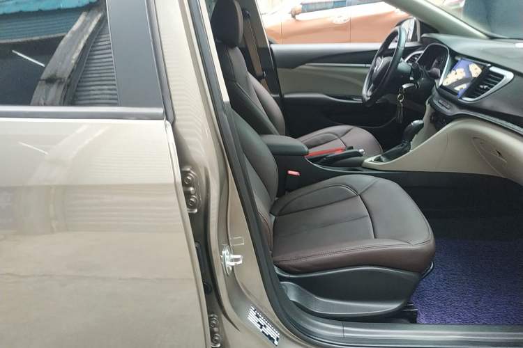 Used Buick GT 2019 15T Dual-Clutch Advanced Version China VI Standard Right Front Seat