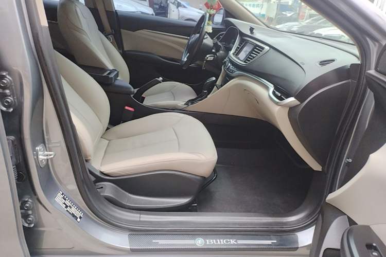 Used Buick GT 2019 15T Dual-Clutch Connected Elite Model China VI Right Front Seat