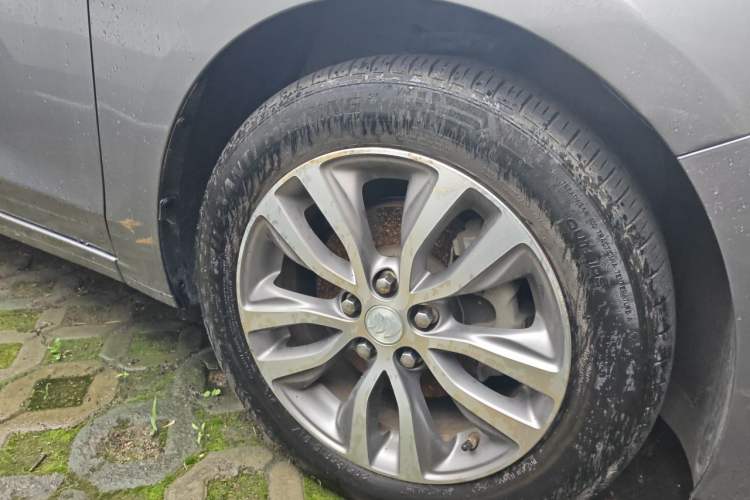 Used Buick GT 2019 18T Automatic Connected Elite Model China VI Standard Right Front Wheel Hub