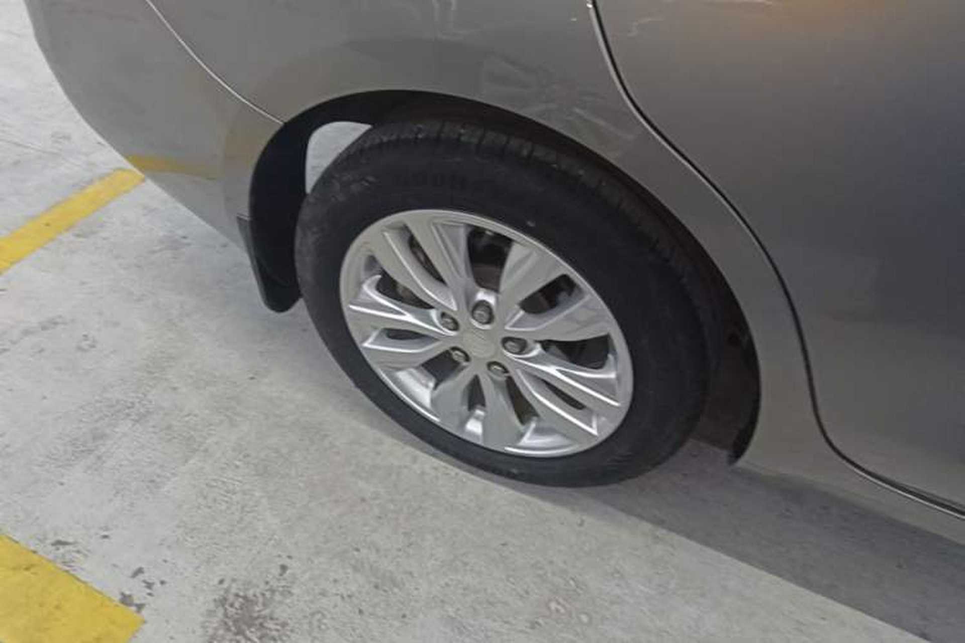 Used Buick GT 2019 15T Dual-Clutch Connected Elite Version China V Standard Right Rear Wheel Hub