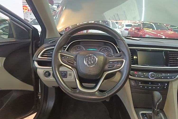 Used Buick GT 2019 15T Dual-Clutch Connected Elite Version China V Standard Steering Wheel
