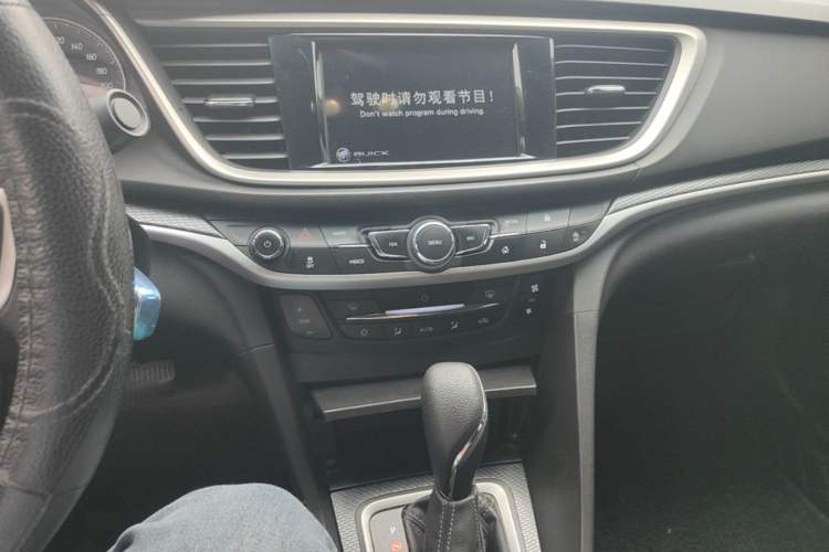 Used Buick GT 2019 18T Automatic Connected Elite Model China VI Standard Audio And AC Panel