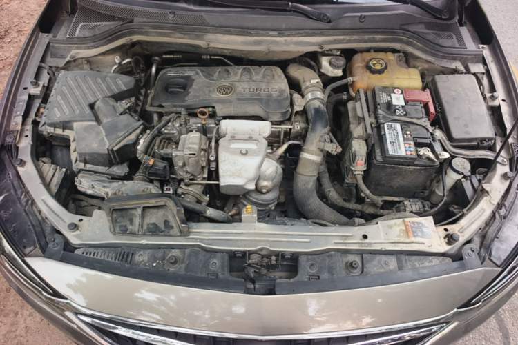 Used Buick GT 2019 18T Automatic Connected Elite Model China VI Standard Engine Bay