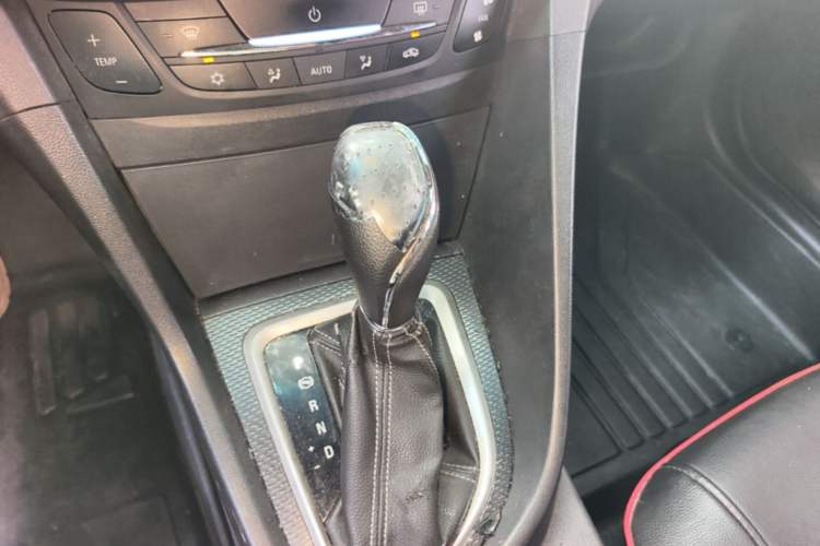 Used Buick GT 2019 18T Automatic Connected Elite Model China VI Standard Gear Lever