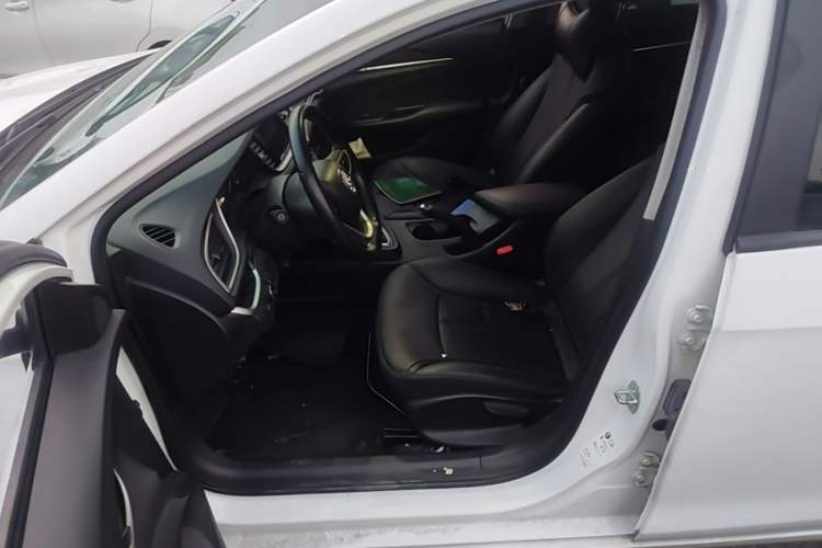Used Buick GT  Left Front Seat