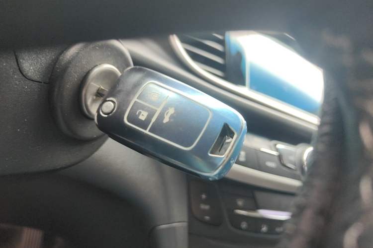 Used Buick GT 2019 18T Automatic Connected Elite Model China VI Standard Vehicle Key