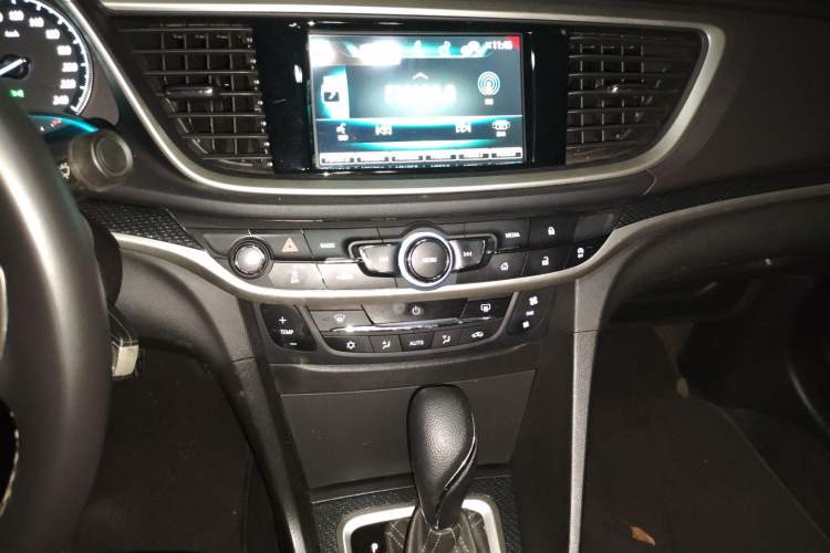 Used Buick GT 2019 18T Automatic Connected Elite Model China VI Standard Audio And AC Panel