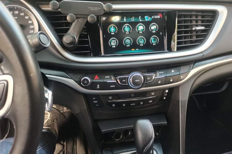 Used Buick GT 2019 18T Automatic Connected Elite Model China VI Standard Audio And AC Panel