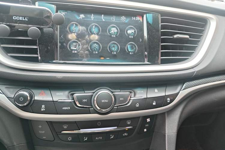 Used Buick GT 2019 18T Automatic Connected Elite Model China VI Standard Audio And AC Panel