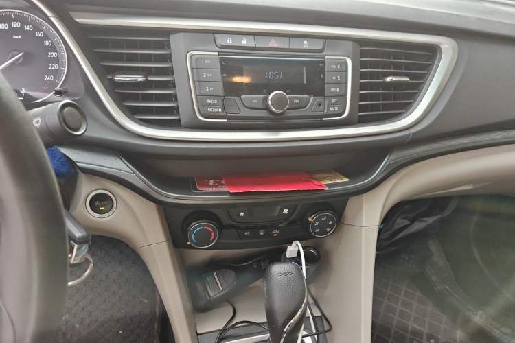 Used Buick GT 2019 15T Dual-Clutch Advanced Version China VI Standard Audio And AC Panel