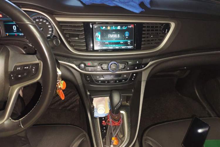 Used Buick GT 2019 18T Automatic Connected Elite Model China VI Standard Audio And AC Panel