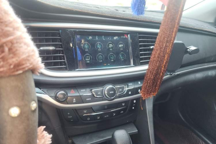 Used Buick GT 2019 18T Automatic Connected Elite Model China VI Standard Audio And AC Panel