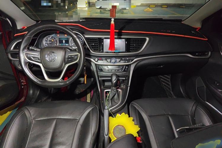 Used Buick GT 2019 18T Automatic Connected Elite Model China VI Standard Center Console