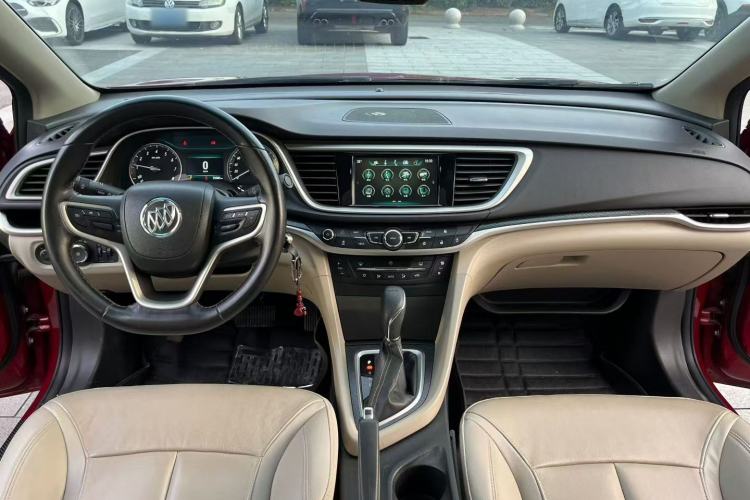 Used Buick GT 2019 15T Dual-Clutch Connected Elite Model China VI Center Console