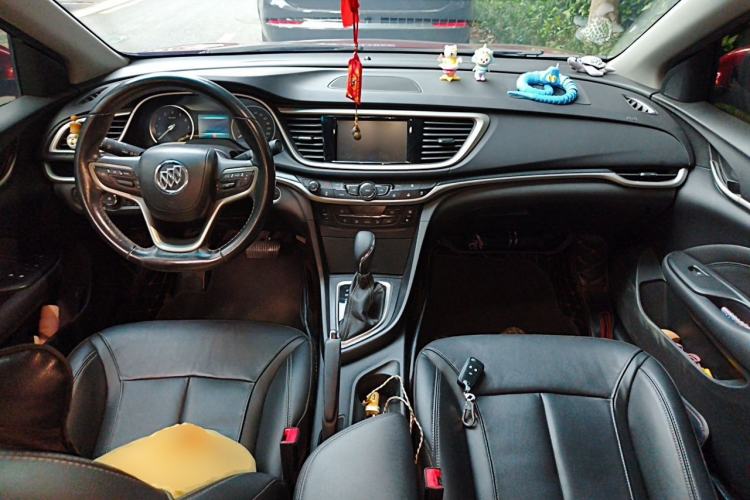 Used Buick GT 2019 18T Automatic Connected Elite Model China V Standard Center Console